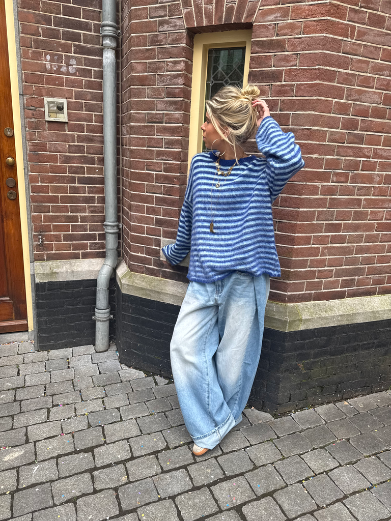 Striped blue knit