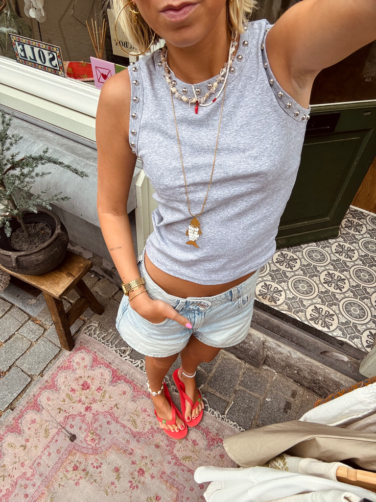 Stutted top grey
