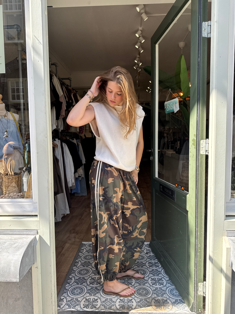 Camo pants balloon