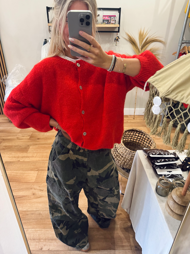 Knitted cardigan red