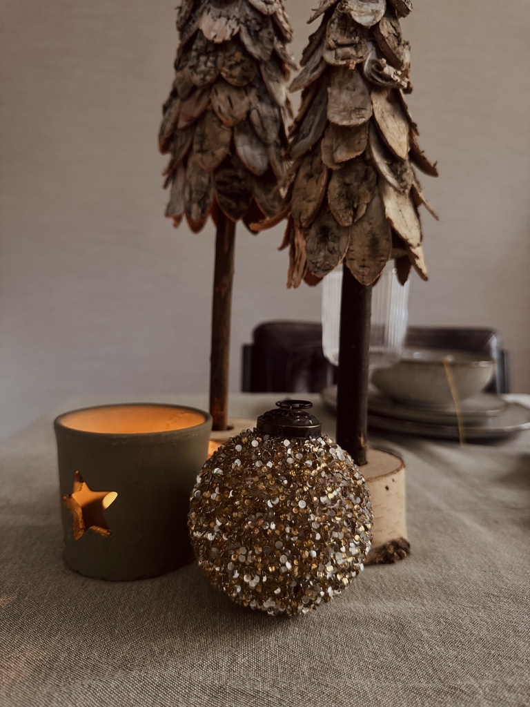 Twinkle ball